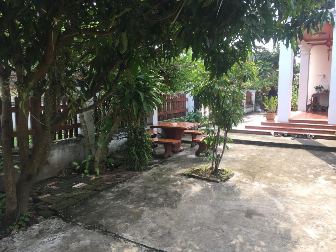 A Tee pensión Luang Prabang Exterior foto